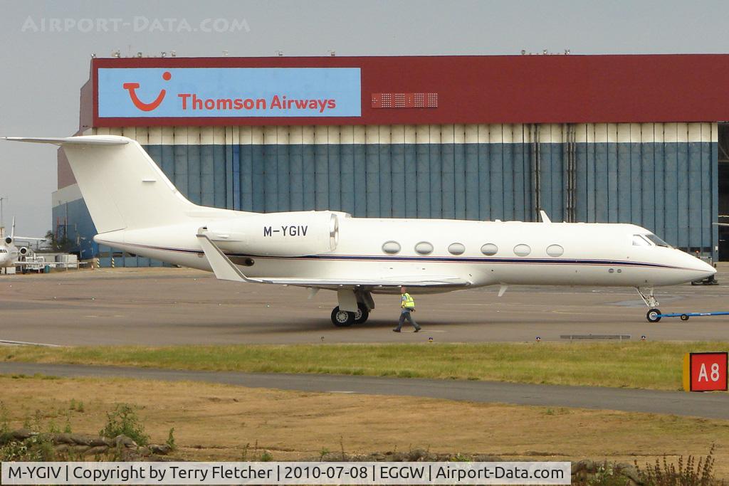 M-YGIV, 1988 Gulfstream Aerospace G-IV C/N 1080, 1988 Gulfstream Aerospace G-IV, c/n: 1080 at Luton