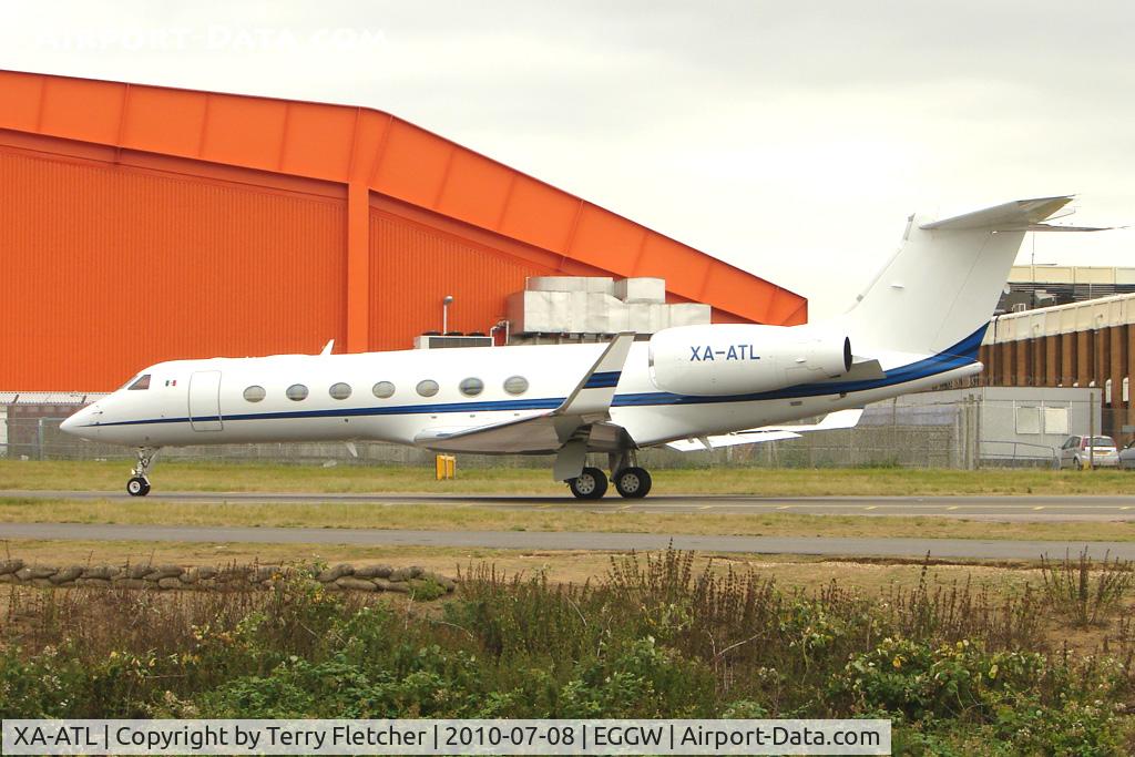 XA-ATL, Gulfstream Aerospace GV-SP (G550) C/N 5052, Mexican Gulfstream Aerospace 550, c/n: 5052 at Luton