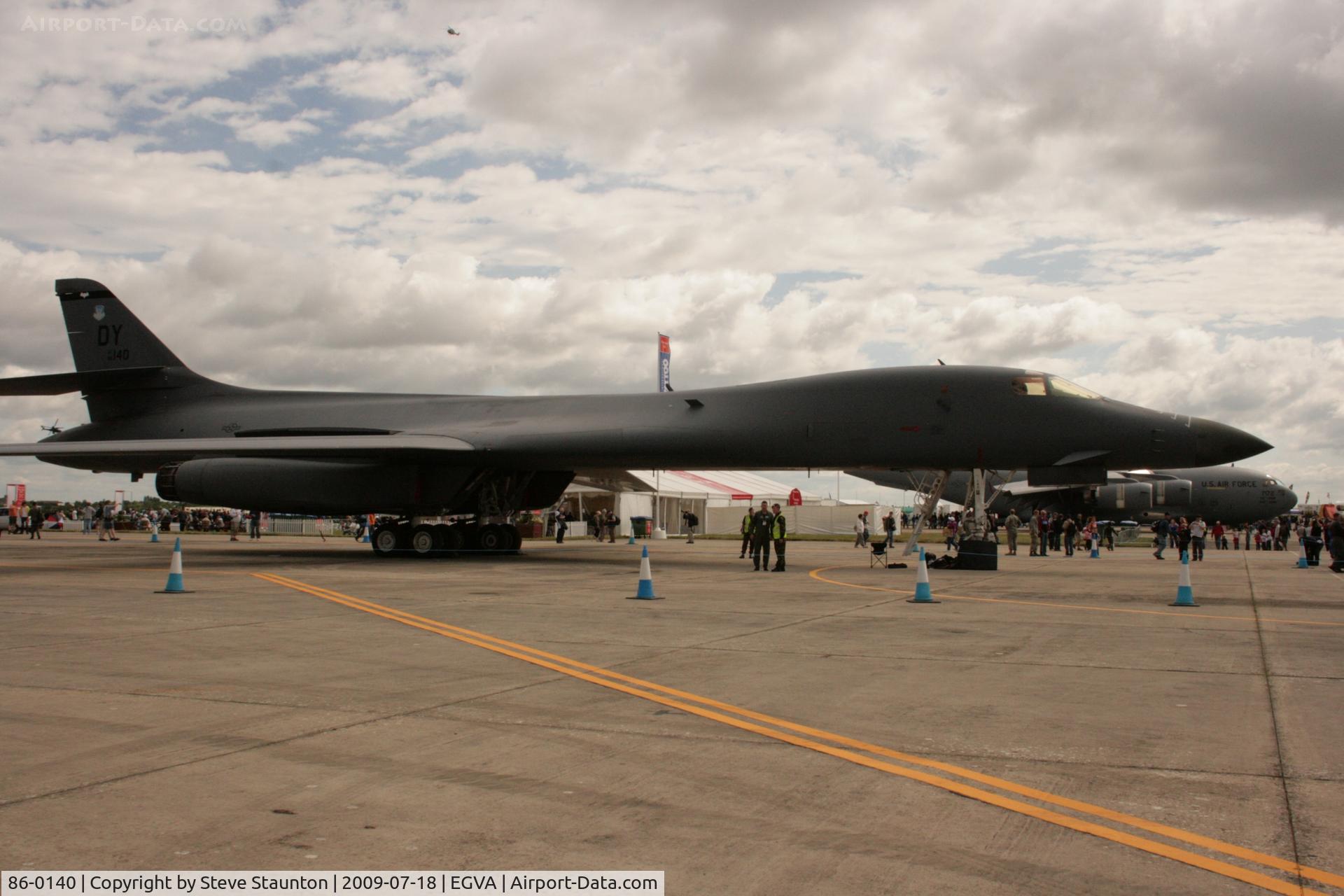 86-0140, 1986 Rockwell B-1B Lancer C/N 100, Taken at the Royal International Air Tattoo 2009