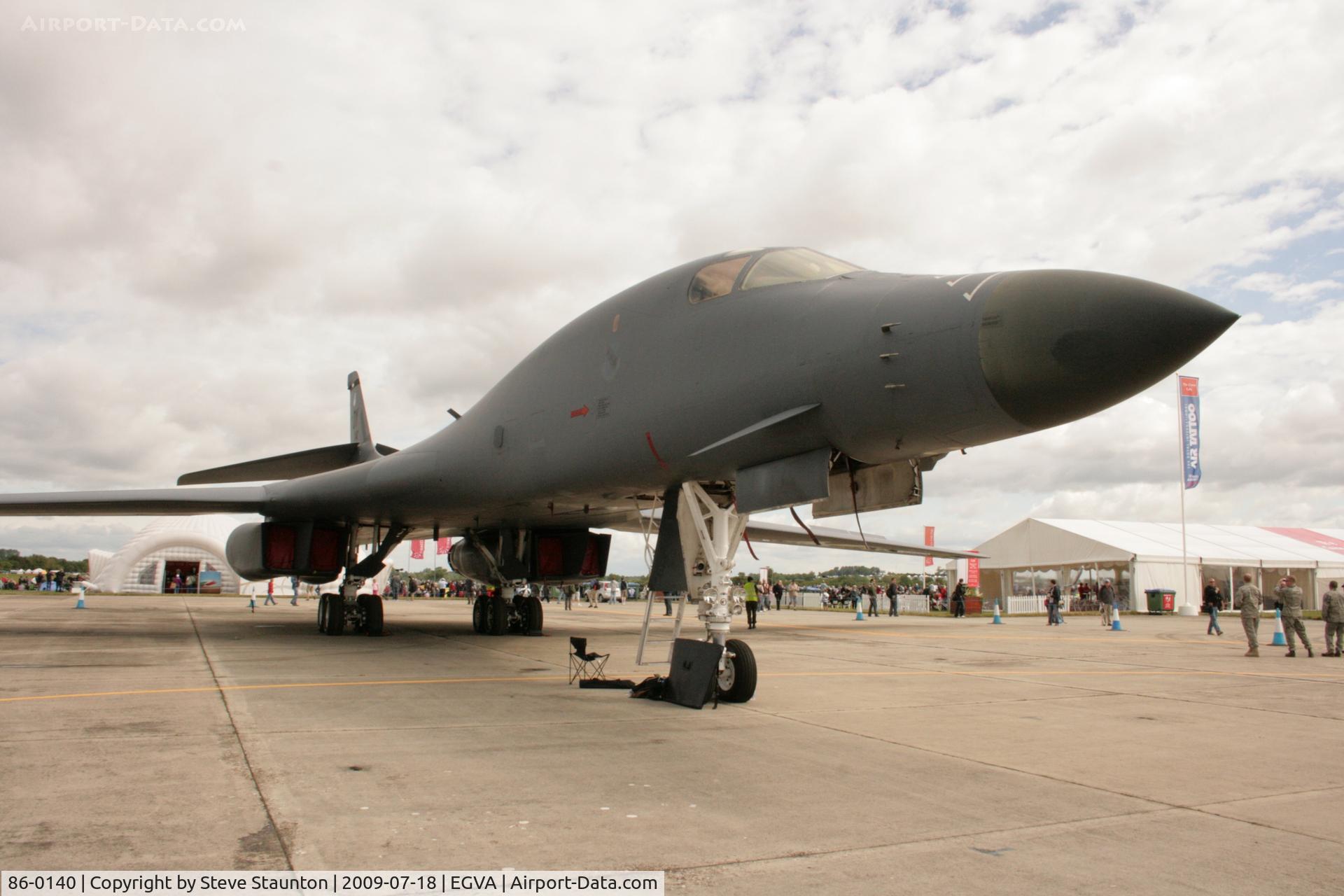 86-0140, 1986 Rockwell B-1B Lancer C/N 100, Taken at the Royal International Air Tattoo 2009