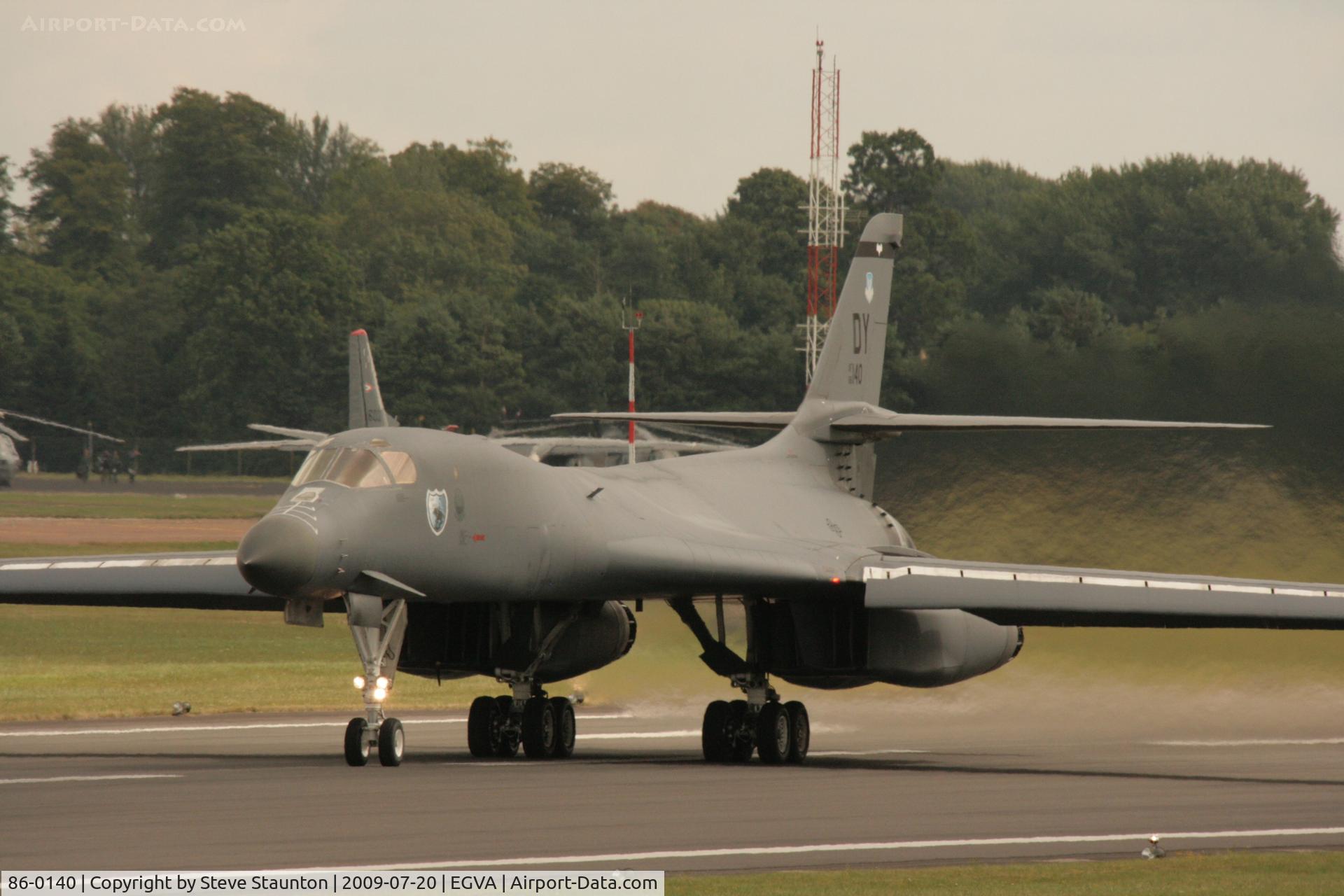 86-0140, 1986 Rockwell B-1B Lancer C/N 100, Taken at the Royal International Air Tattoo 2009