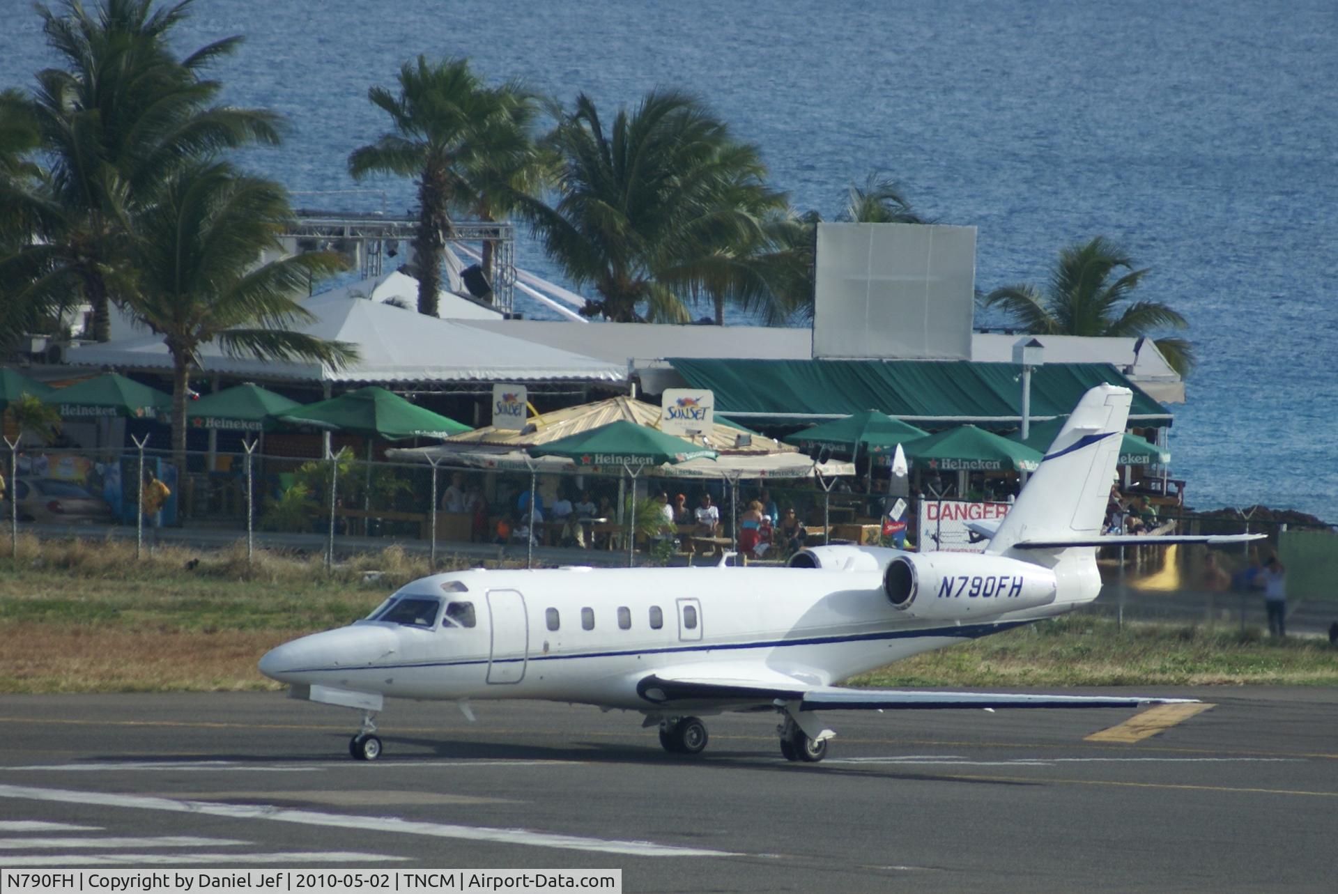 N790FH, 1991 Israel Aircraft Industries IAI-1125 Westwind Astra C/N 056, N790FH at the lines for take off at TNCM runway 10