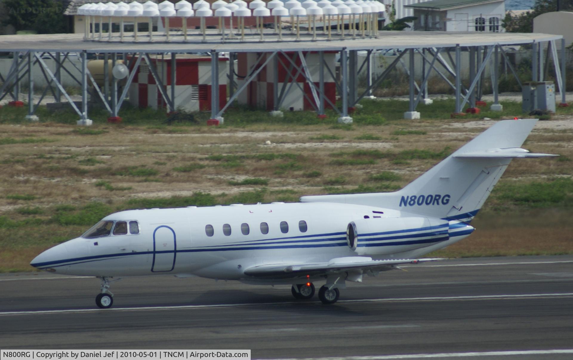 N800RG, 1993 British Aerospace BAe.125-800A C/N 258230, N800RG departing TNCM runway 10