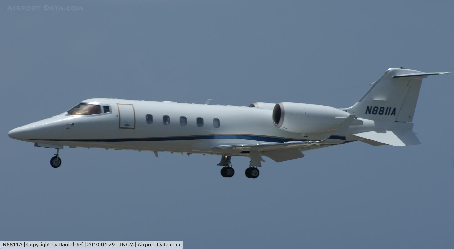 N8811A, 1998 Learjet 60 C/N 119, N8811A landing at TNCM runway 10