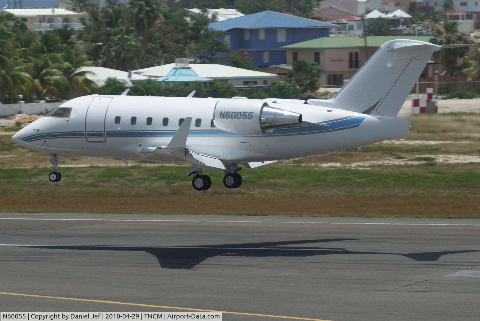N60055, 1999 Bombardier Challenger 604 (CL-600-2B16) C/N 5400, N60055 landing at TNCM runway 10