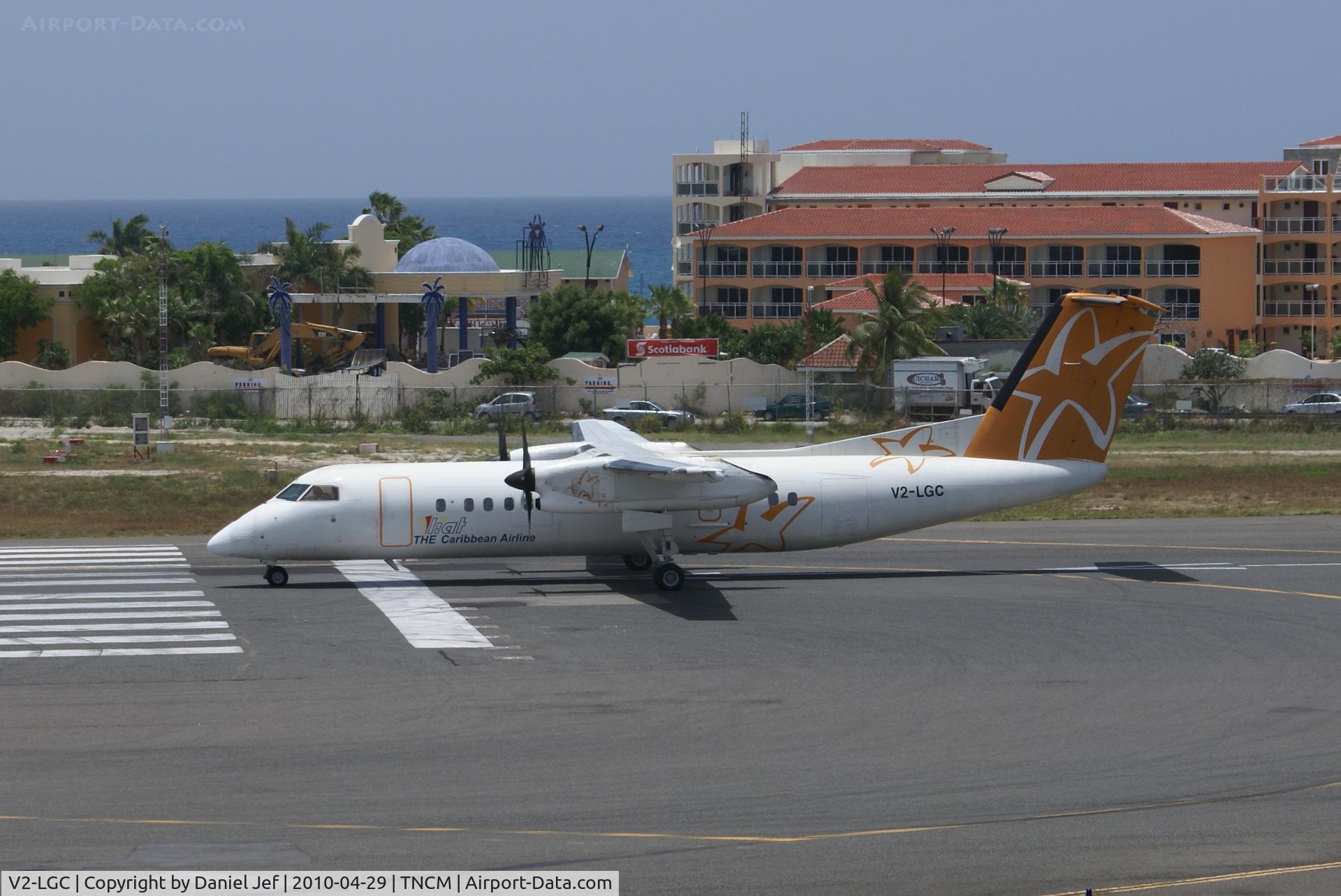V2-LGC, 1991 De Havilland Canada DHC-8-311 Dash 8 C/N 298, Liat V2-LGC at the lines ready to go