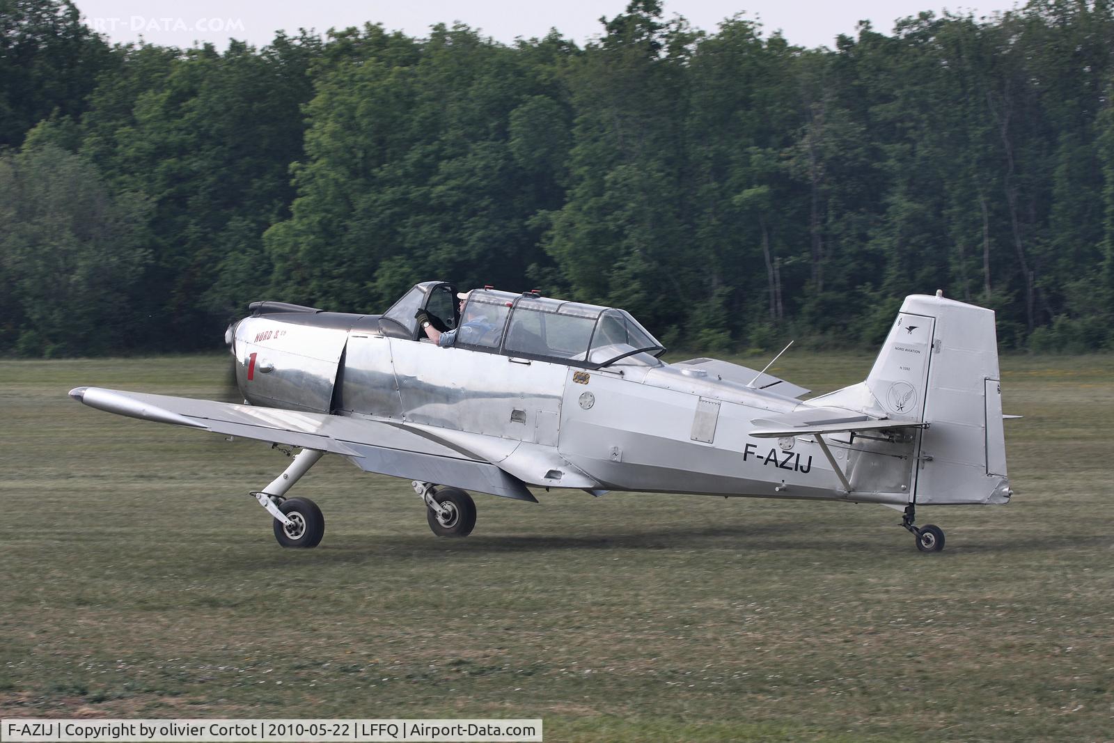F-AZIJ, 1961 Nord 3202B-1 Master C/N 85, Ferte alais airshow 2010