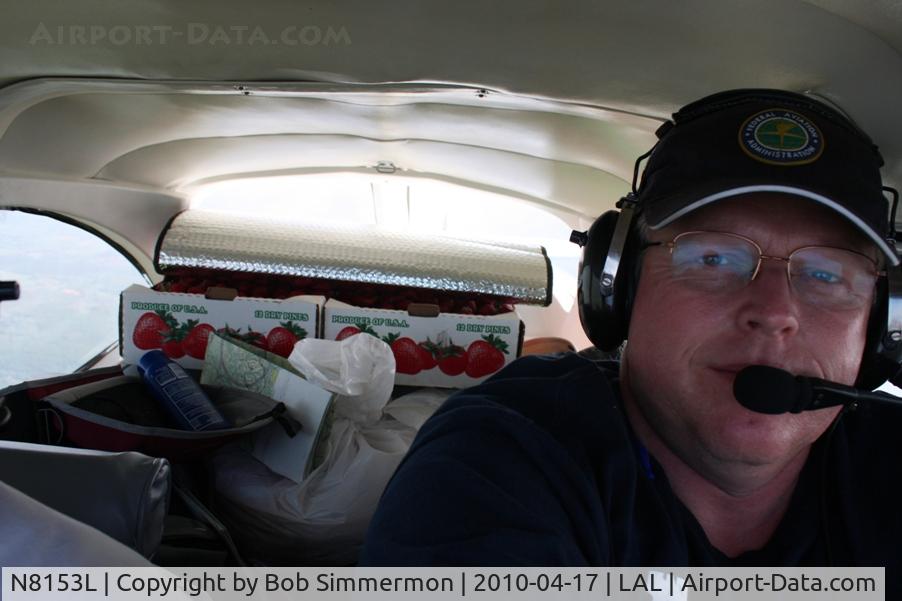 N8153L, 1967 Cessna 172H C/N 17256353, Heading back to Ohio from Florida with a load of strawberries.