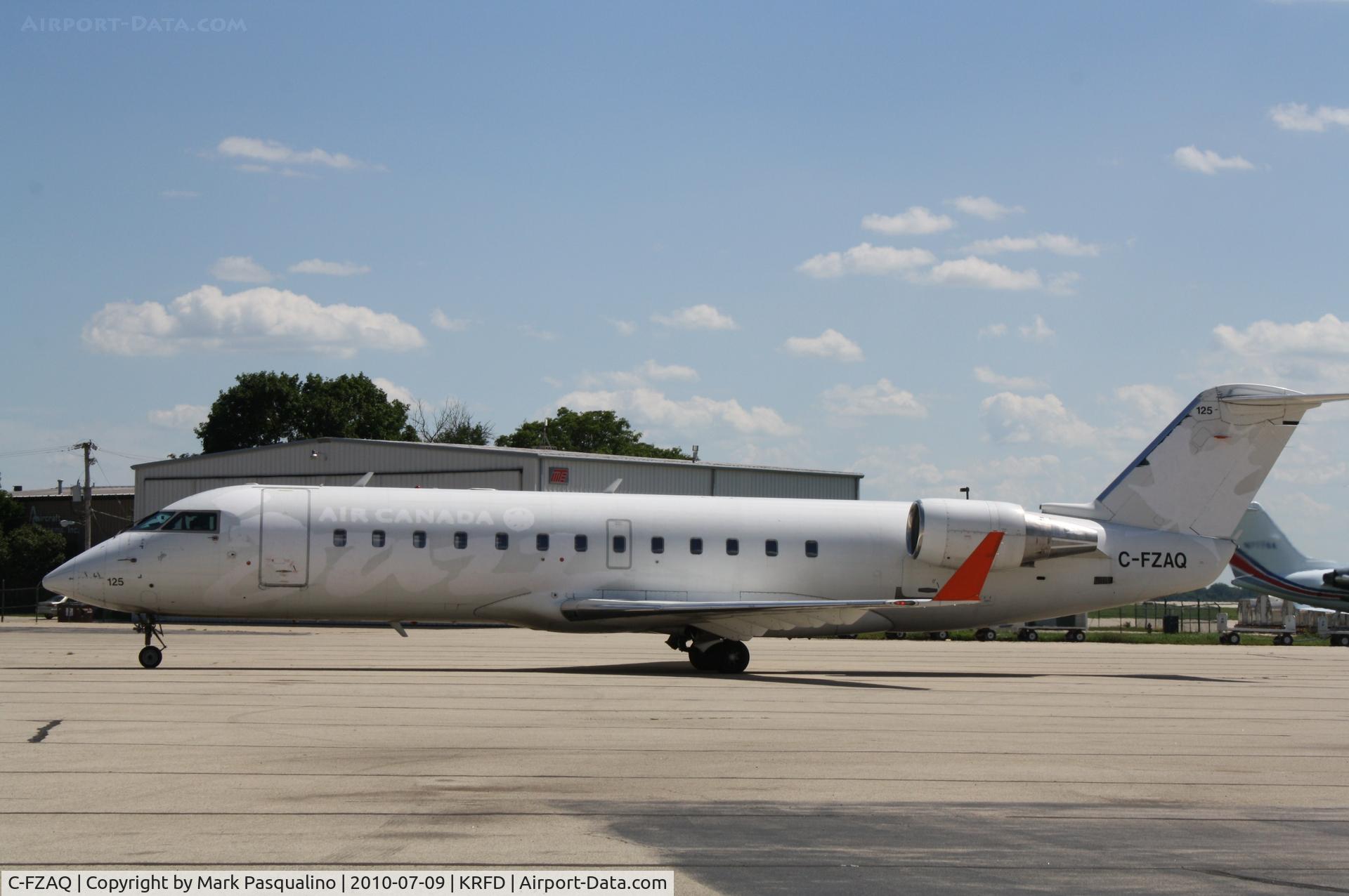 C-FZAQ, 1997 Canadair CRJ-100ER (CL-600-2B19) C/N 7155, CL-600-2B19
