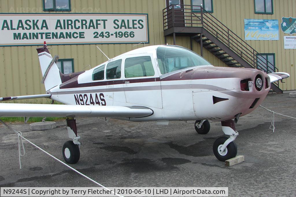 N9244S, 1975 Beech C23 Sundowner 180 Sundowner 180 C/N M-1740, 1975 Beech C23, c/n: M-1740 at Lake Hood
