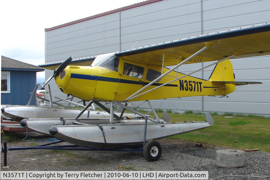 N3571T, 1975 Taylorcraft F-19 Sportsman C/N F-032, 1975 Taylorcraft Aviation Corp F19, c/n: F-032 at Lake Hood