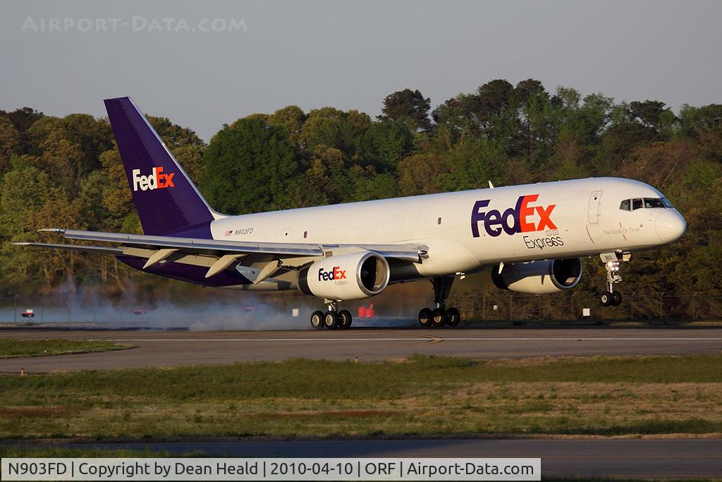 N903FD, 1993 Boeing 757-2B7 C/N 27124, FedEx N903FD 
