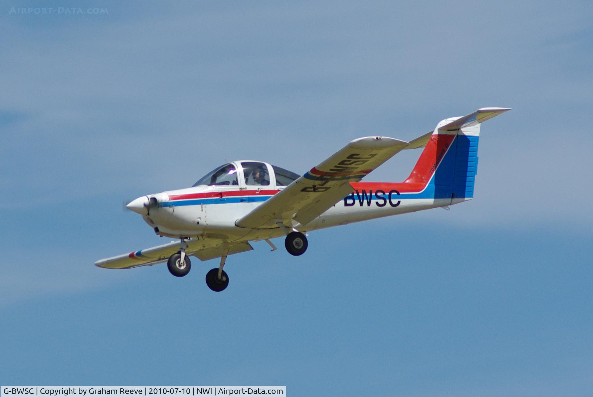 G-BWSC, 1981 Piper PA-38-112 Tomahawk Tomahawk C/N 38-81A0125, About to land at Norwich.