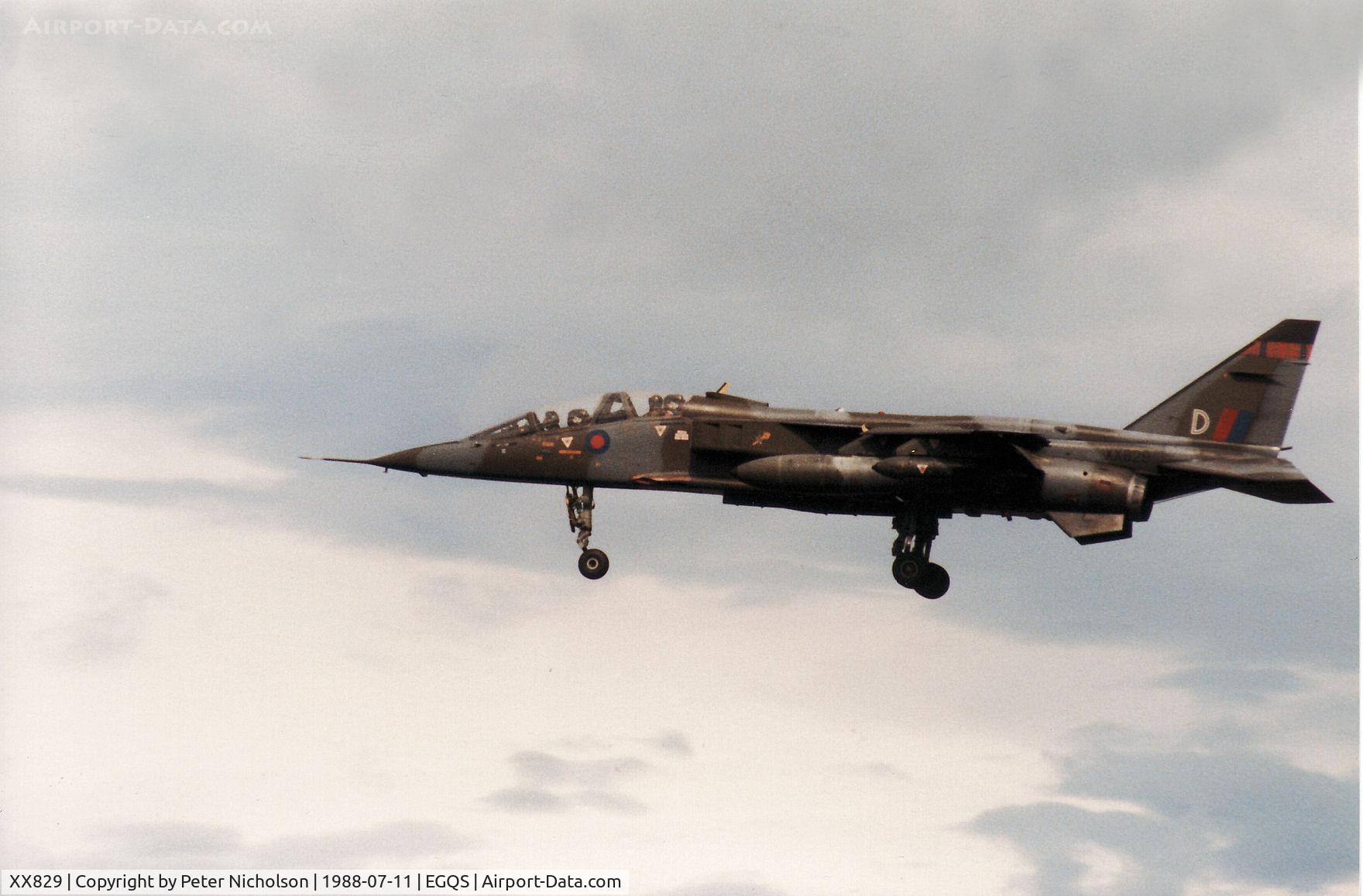 XX829, 1974 Sepecat Jaguar T.2A C/N B.17, Jaguar T.2A of 226 Operational Conversion Unit landing at RAF Lossiemouth in the Summer of 1988.