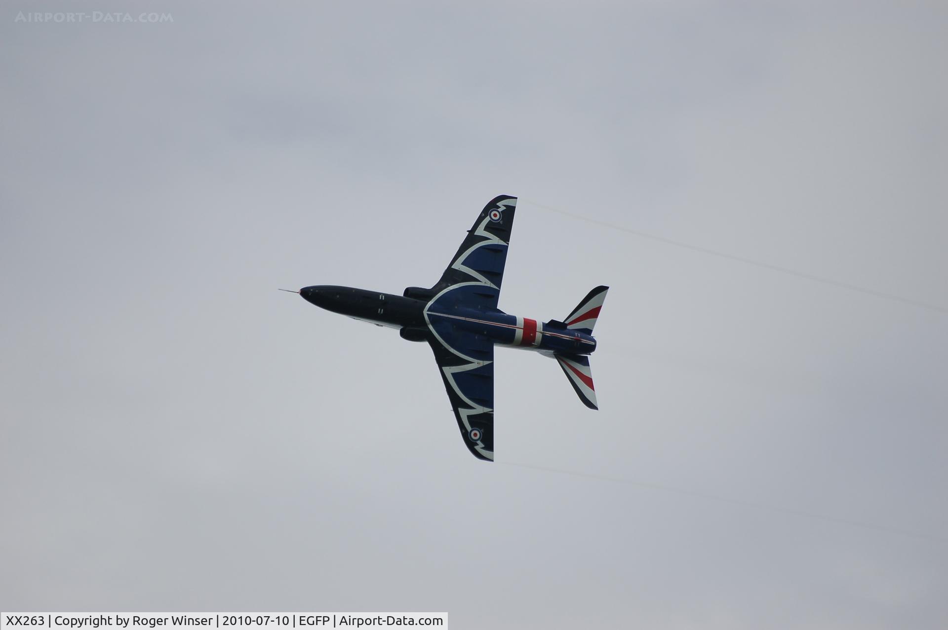XX263, 1978 Hawker Siddeley Hawk T.1A C/N 099/312099, RAF Valley Display Hawk over Pembrey Airport during a display at the nearby Kidwelly Carnival.