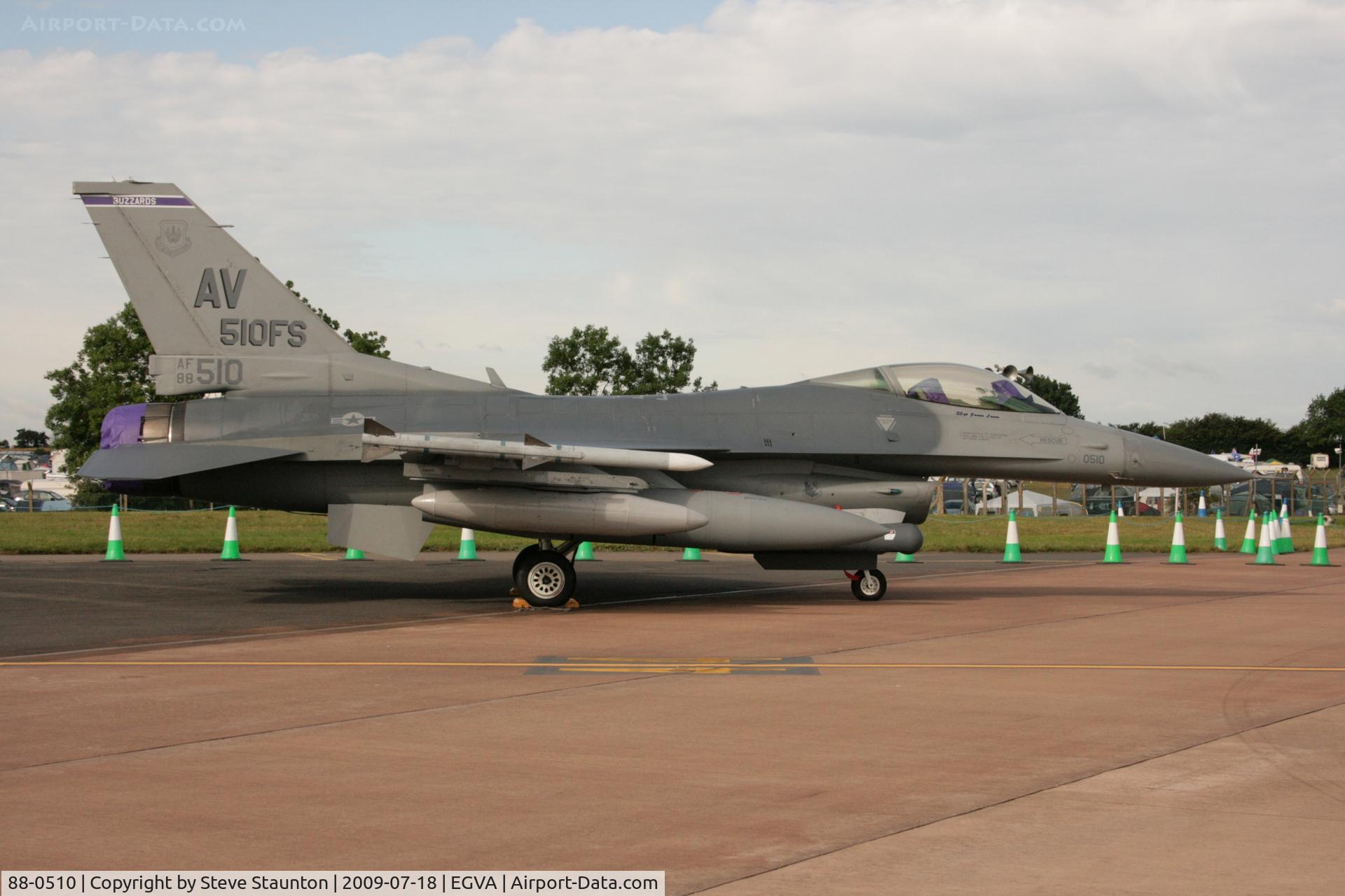 88-0510, 1988 General Dynamics F-16CG Night Falcon C/N 1C-112, Taken at the Royal International Air Tattoo 2009