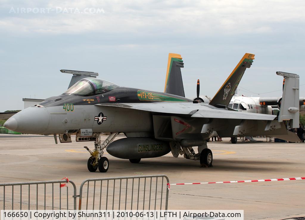 166650, Boeing F/A-18E Super Hornet C/N E113, Used as a demo during LFTH Open Day 2010...