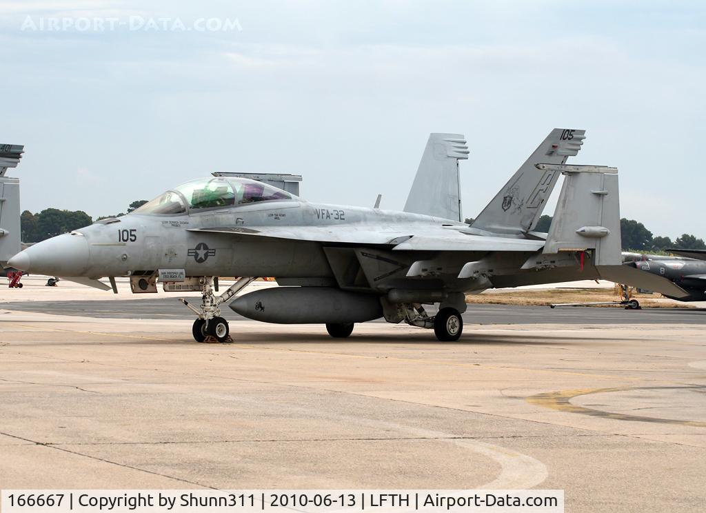 166667, Boeing F/A-18F Super Hornet C/N F145, Used as a demo during LFTH Open Day 2010...
