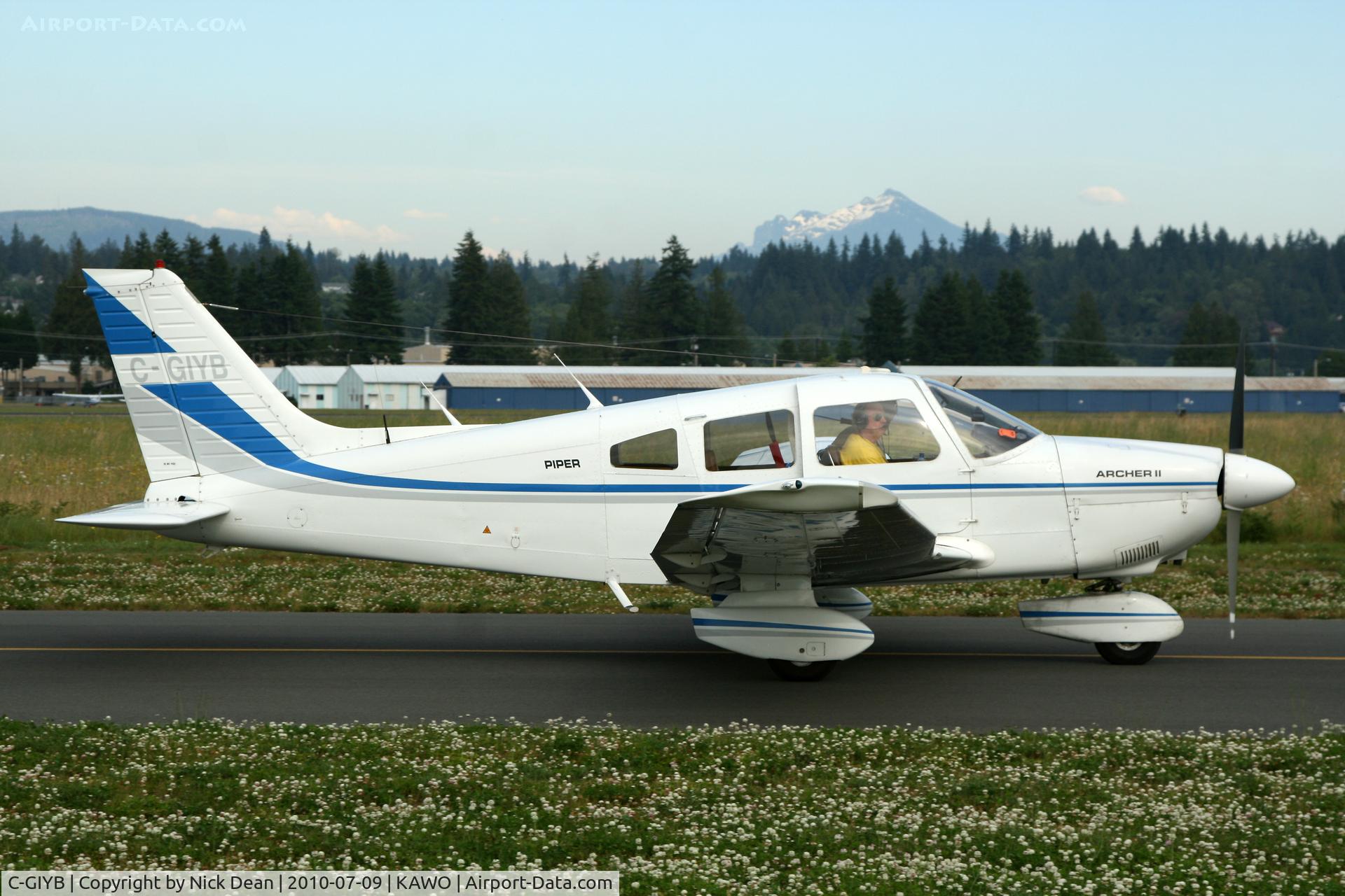 C-GIYB, 1977 Piper PA-28-181 C/N 28-7890075, KAWO