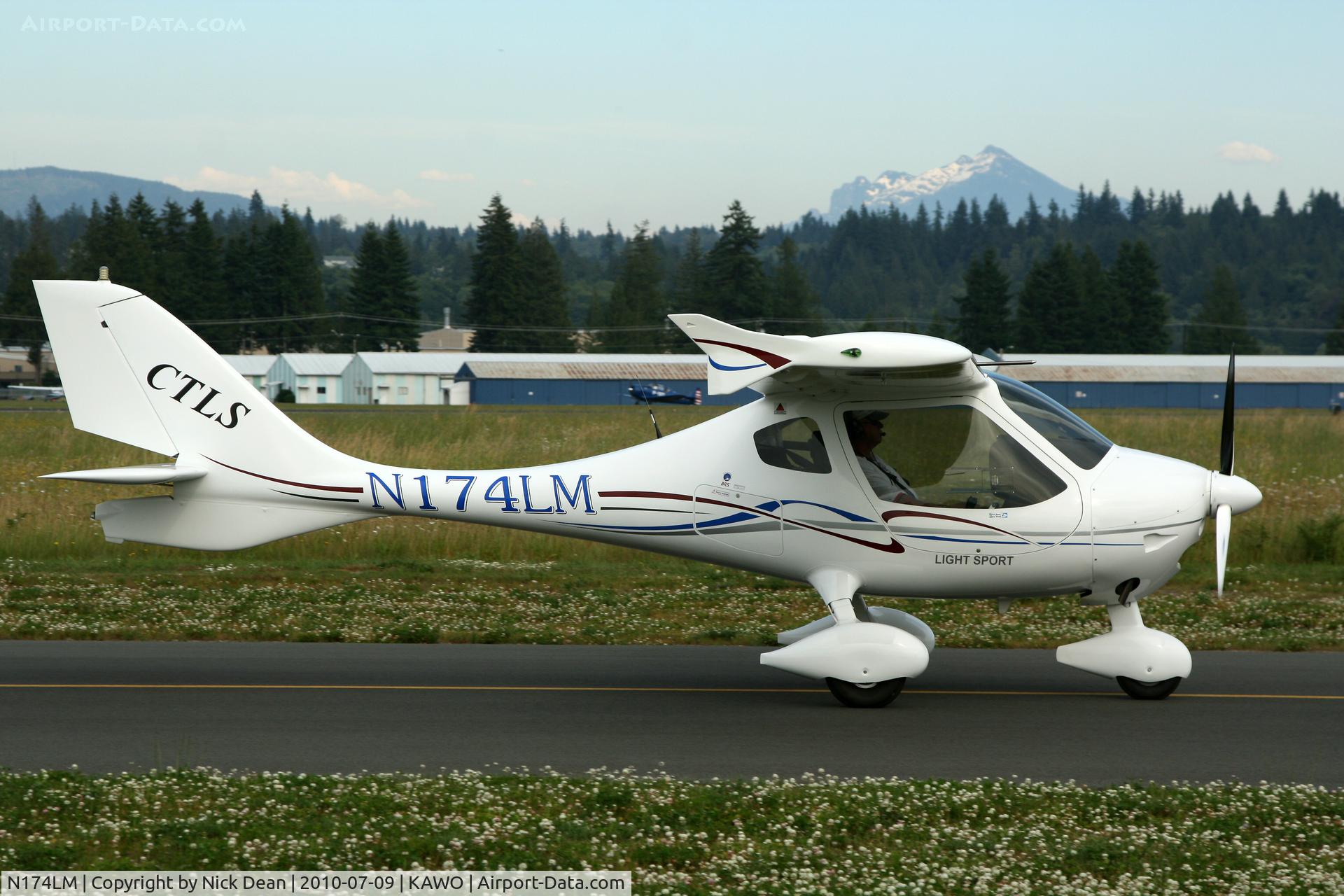 N174LM, Flight Design CTLS C/N F-09-08-07, KAWO