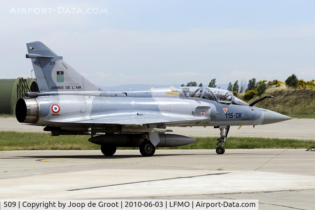 509, Dassault Mirage 2000B C/N 62, after the mission: ready to be served by ground personnel.