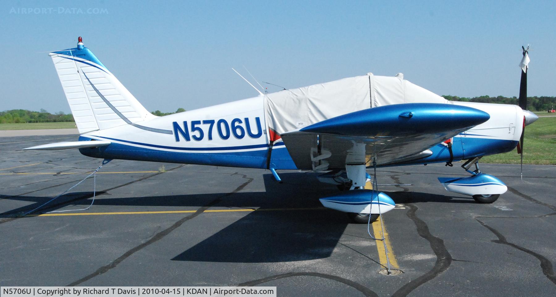 N5706U, 1969 Piper PA-28-140 C/N 28-26503, 1969 Piper PA-28-140 in Danville Va.