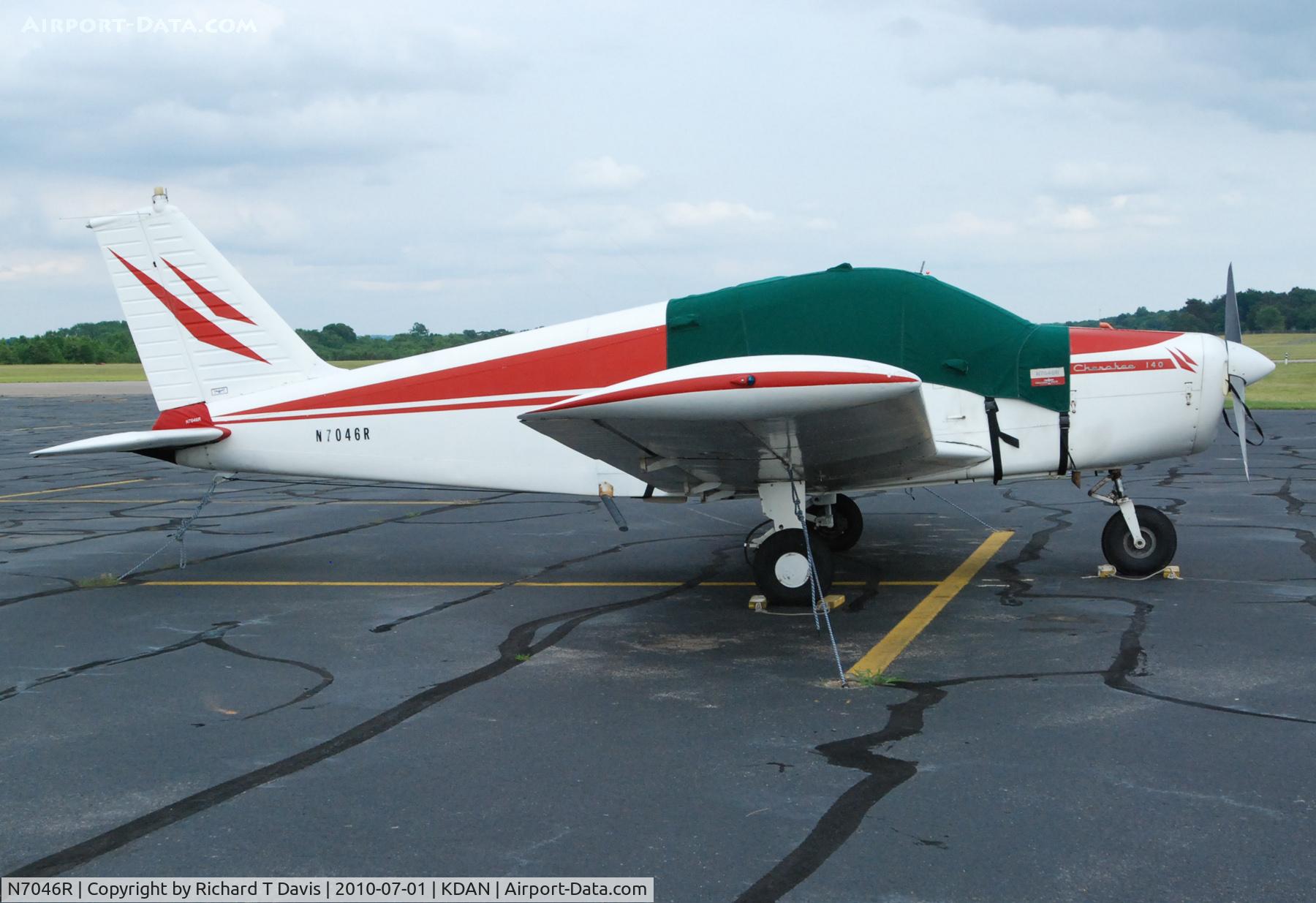 N7046R, 1966 Piper PA-28-140 C/N 28-21743, 1966 Piper PA-28-140 in Danville Va.