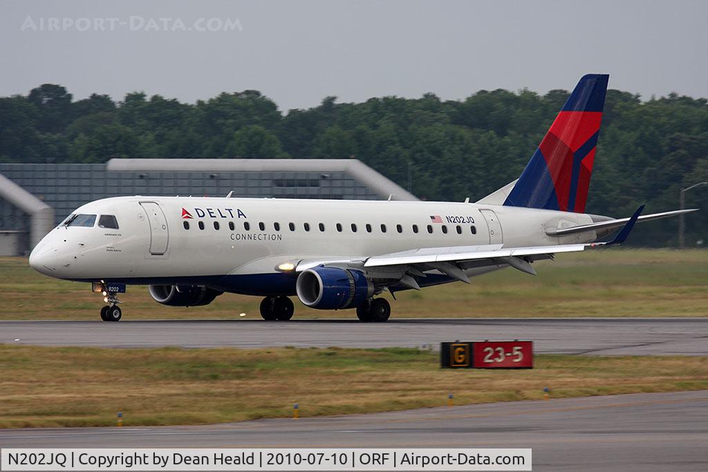 N202JQ, 2008 Embraer 175LR (ERJ-170-200LR) C/N 17000240, Delta Connection (Shuttle America) N202JQ (FLT TCF5971) rolling out on RWY 5 after arrival from Minneapolis/St Paul Int'l (KMSP).