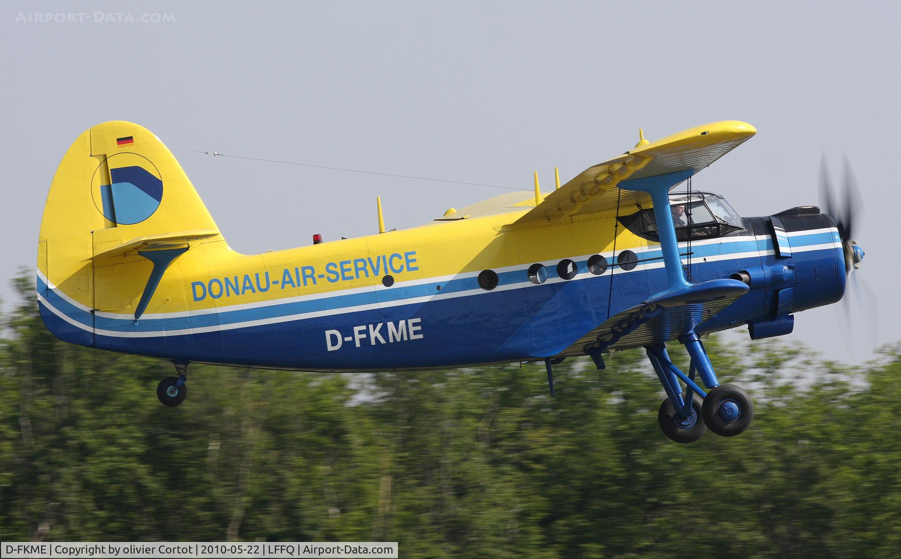 D-FKME, 1957 Antonov An-2 C/N 1G17805, Ferté Alais airshow 2010