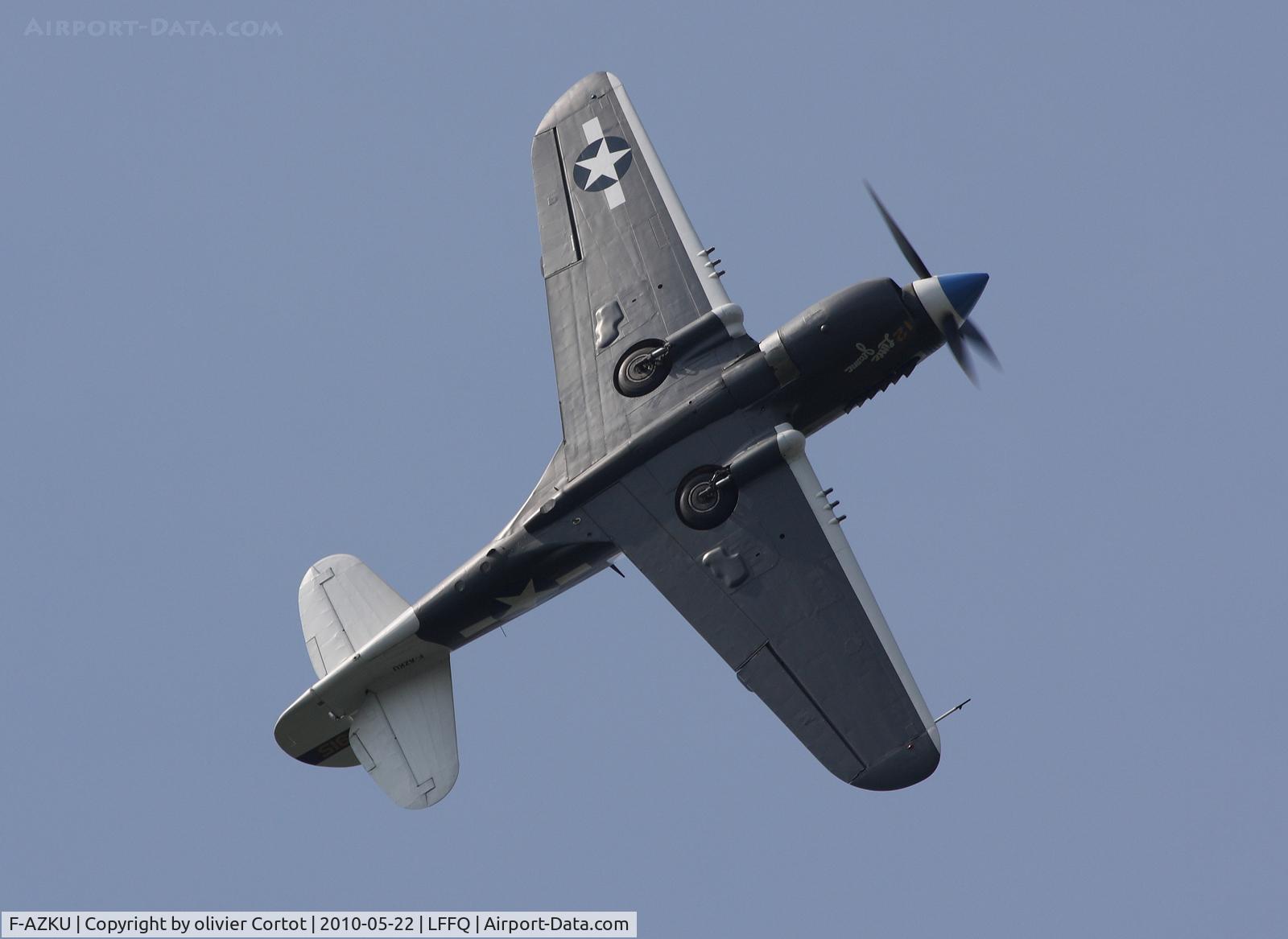 F-AZKU, 1942 Curtiss P-40N Warhawk C/N 29677, Ferté Alais airshow 2010