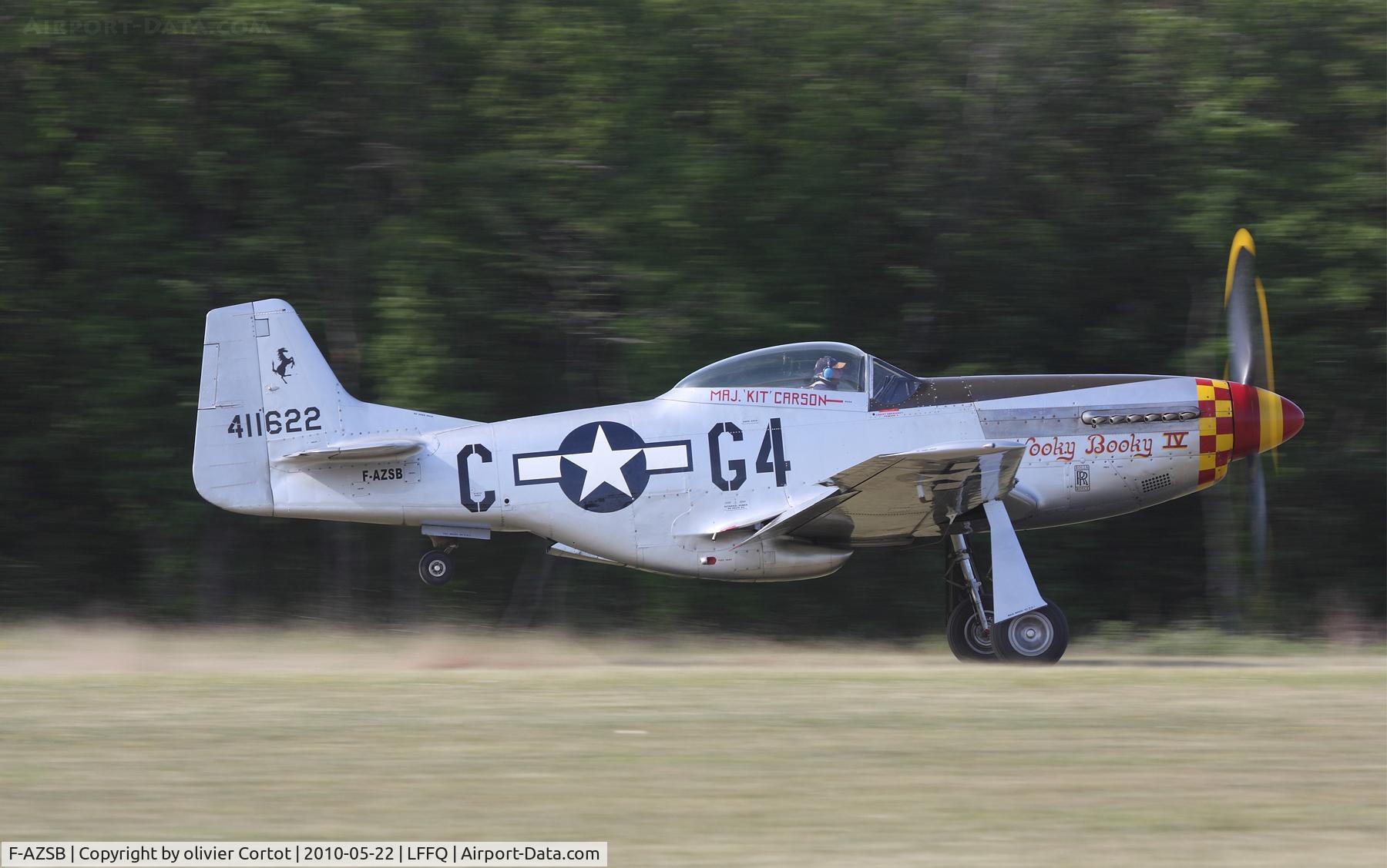 F-AZSB, 1944 North American P-51D Mustang C/N 122-40967, Ferté Alais airshow 2010