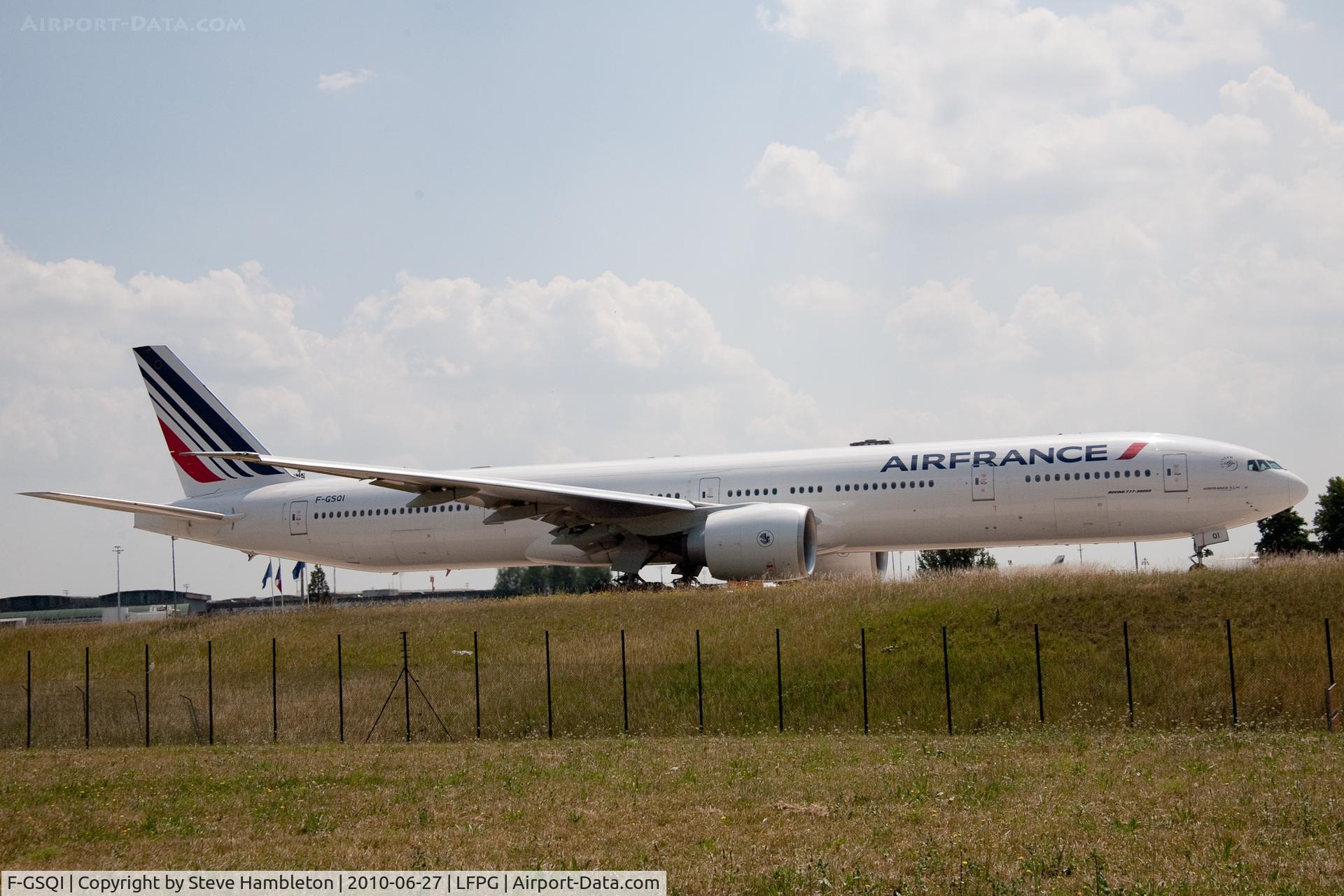 F-GSQI, 2005 Boeing 777-328/ER C/N 32725, From the 'Mound' at Paris Charles-de-Gaulle