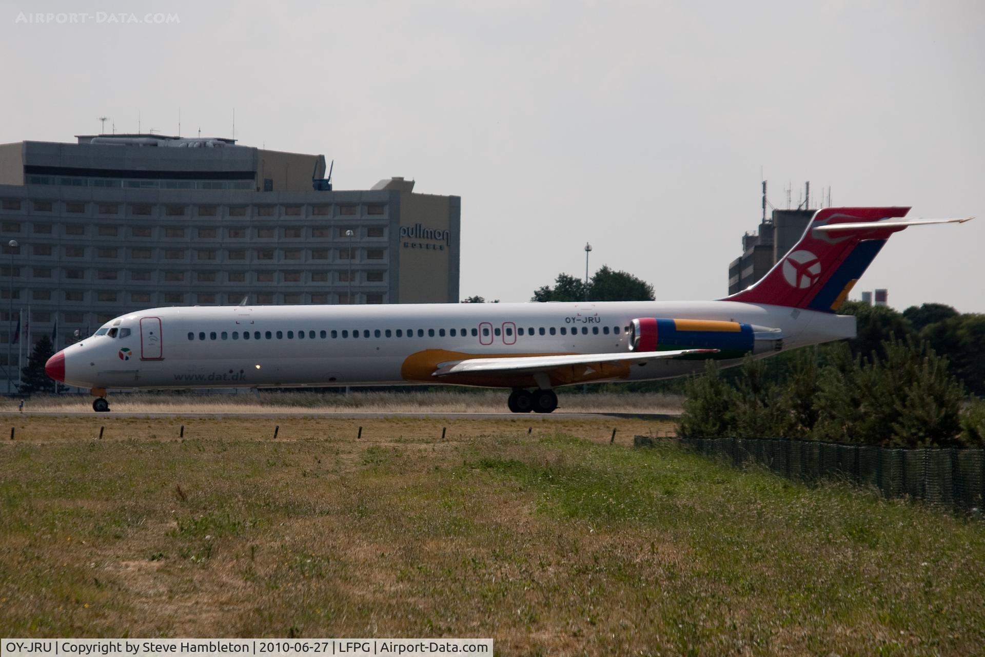 OY-JRU, 1987 McDonnell Douglas MD-87 (DC-9-87) C/N 49403, From the 