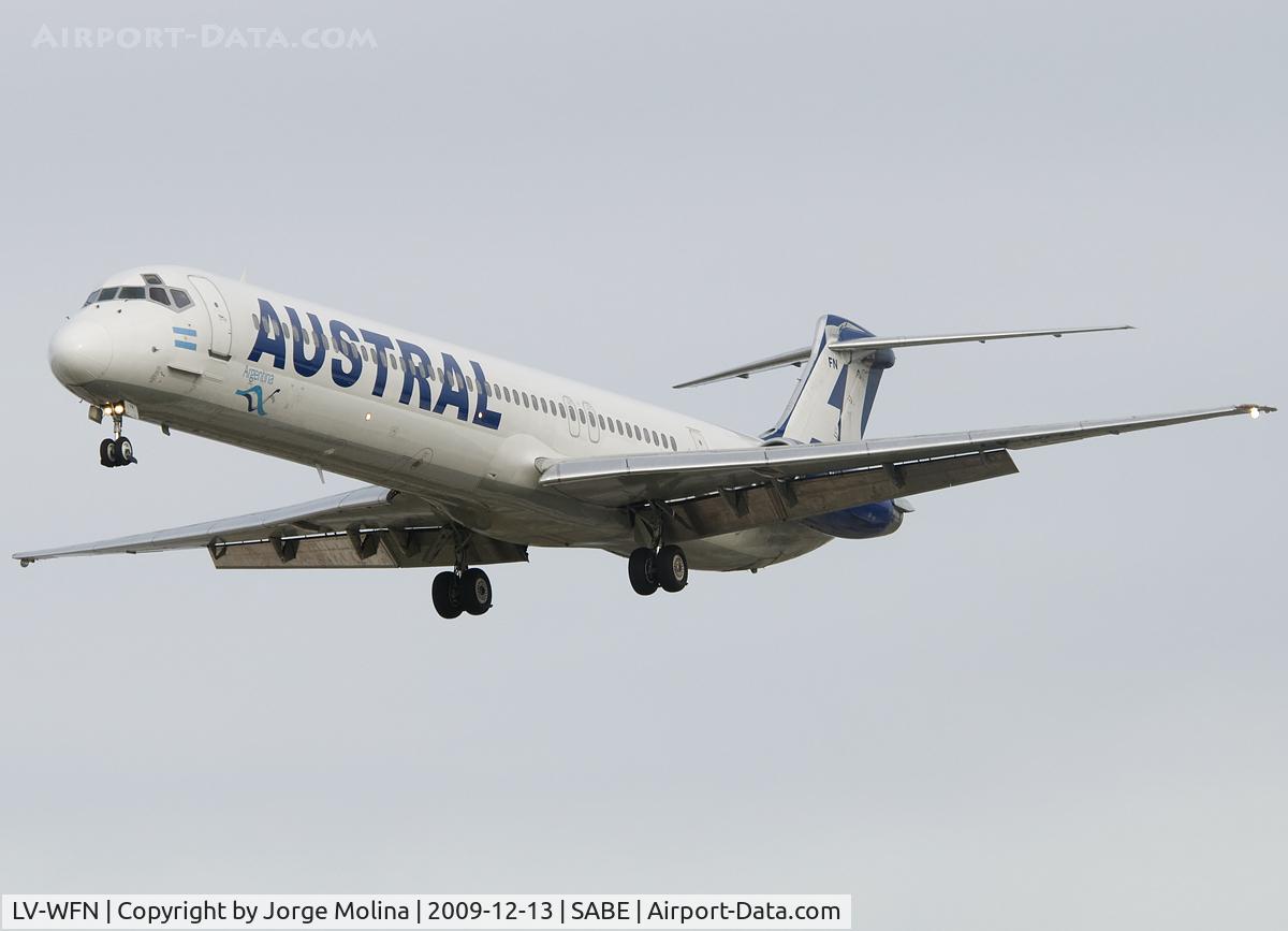 LV-WFN, 1980 McDonnell Douglas MD-81 (DC-9-81) C/N 48025, On final RWY 31.