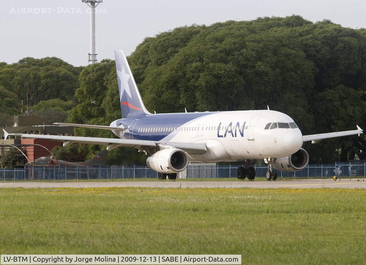 LV-BTM, 2001 Airbus A320-233 C/N 1548, Taxi to RWY 31.