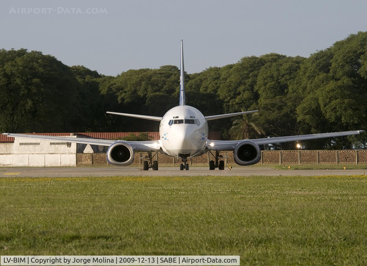 LV-BIM, 1991 Boeing 737-53A C/N 25425, Entering RWY 31.