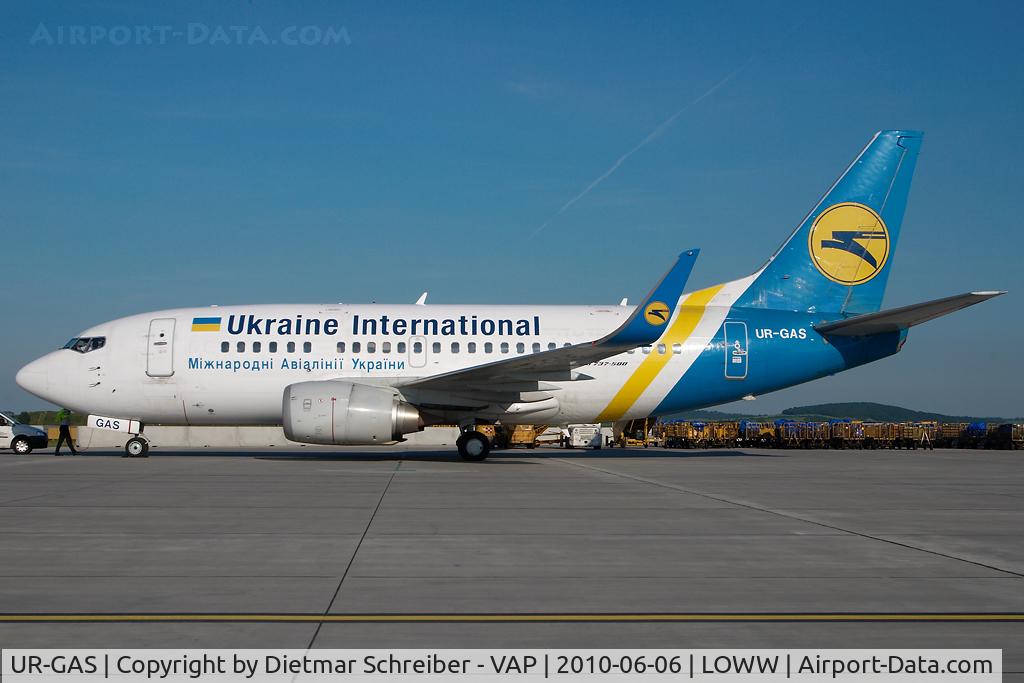 UR-GAS, 1993 Boeing 737-528 C/N 25236, Ukraine International Boeing 737-500