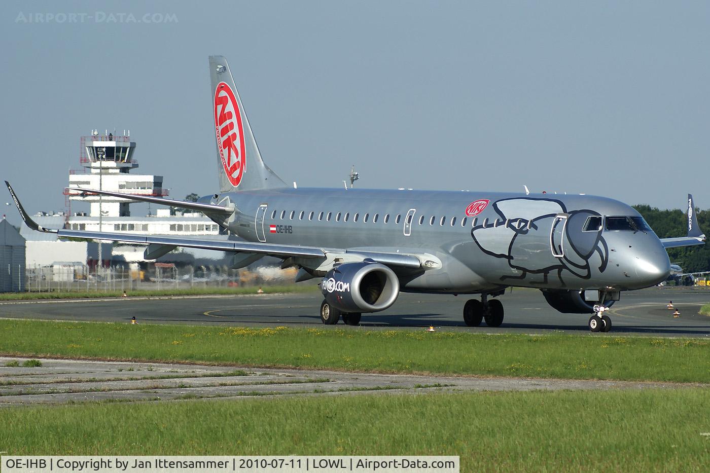 OE-IHB, 2009 Embraer 190LR (ERJ-190-100LR) C/N 19000294, Taxing to holdingpoint on Runway 09.