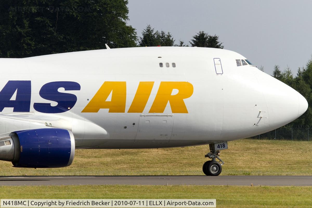 N418MC, 2002 Boeing 747-47UF C/N 32840, departure via RW24