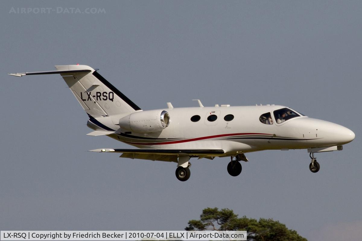 LX-RSQ, 2009 Cessna 510 Citation Mustang Citation Mustang C/N 510-0194, short final RW24