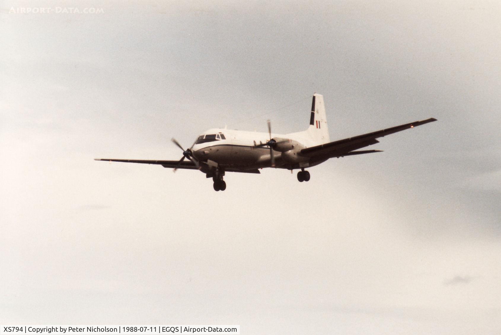 XS794, Hawker Siddeley HS-748 Andover CC2 C/N 1566, Andover CC.2 of 32 Squadron at RAF Northolt on final approach to RAF Lossiemouth in the Summer of 1988.