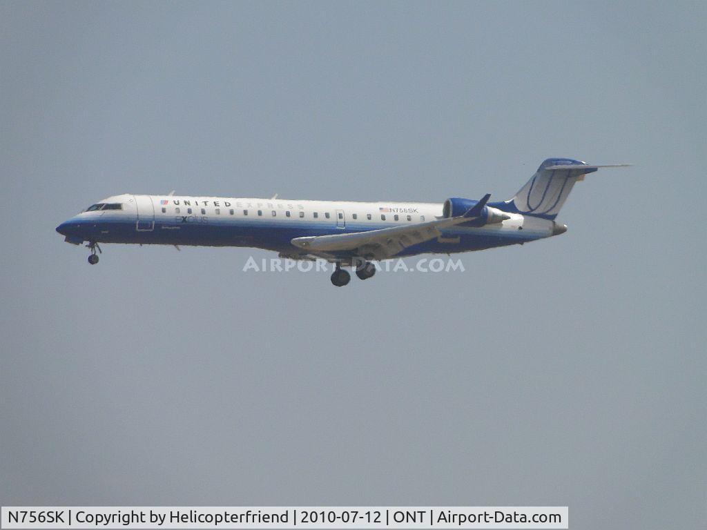 N756SK, 2005 Bombardier CRJ-701ER (CL-600-2C10) Regional Jet C/N 10221, United Express, exPlus on final to 26R
