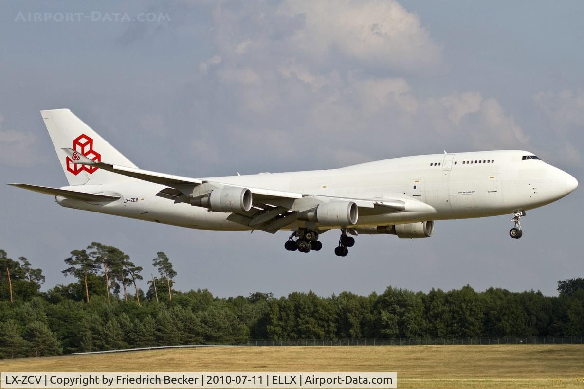 LX-ZCV, 1990 Boeing 747-481/BCF C/N 24801, short final RW24