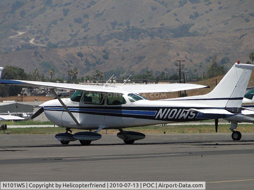 N101WS, 1971 Cessna 172L C/N 17260218, Parked on the east side of Norm's Cafe in transient parking