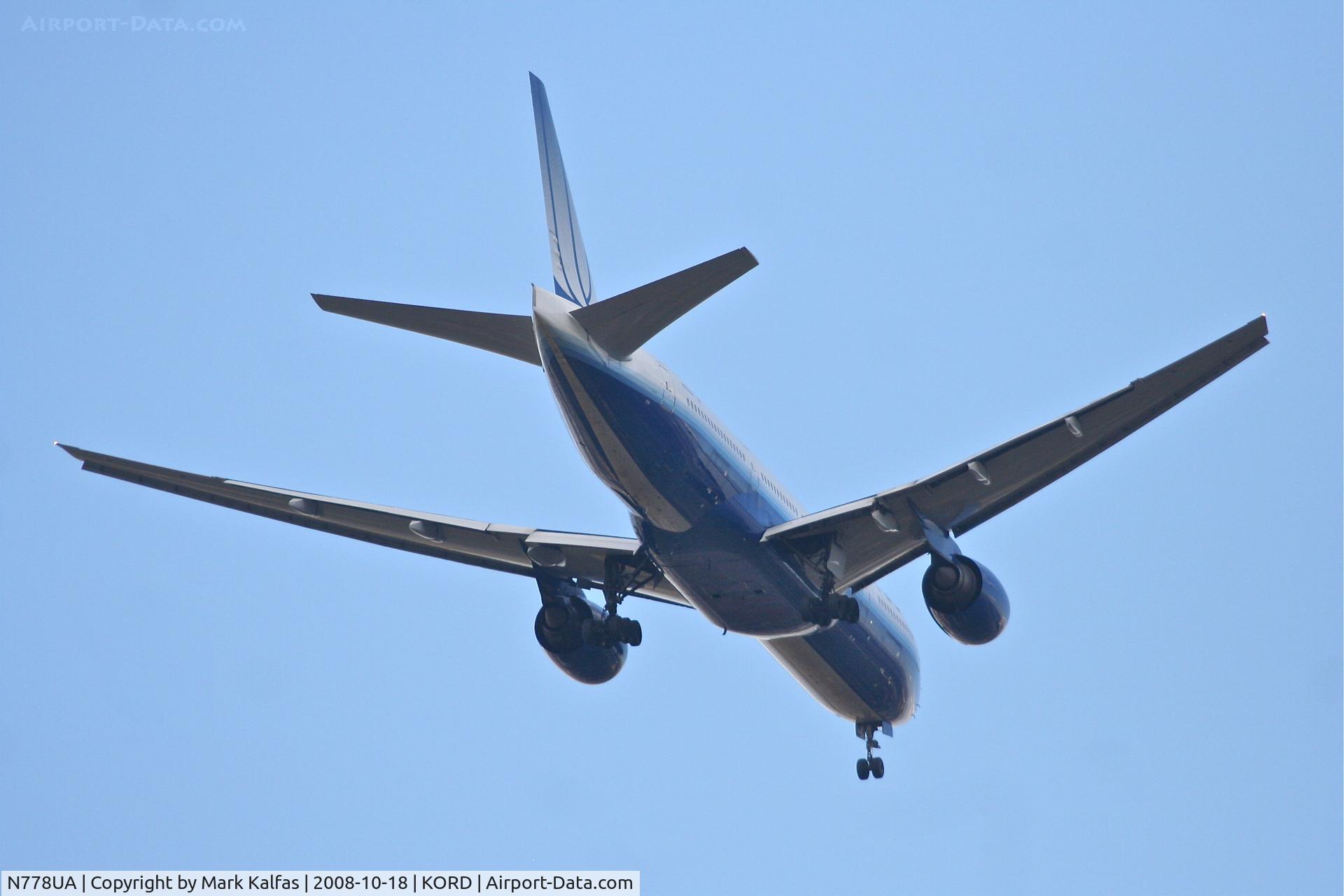 N778UA, 1996 Boeing 777-222 C/N 26940, United Airlines Boeing 777-222, N778UA 22R approach KORD.