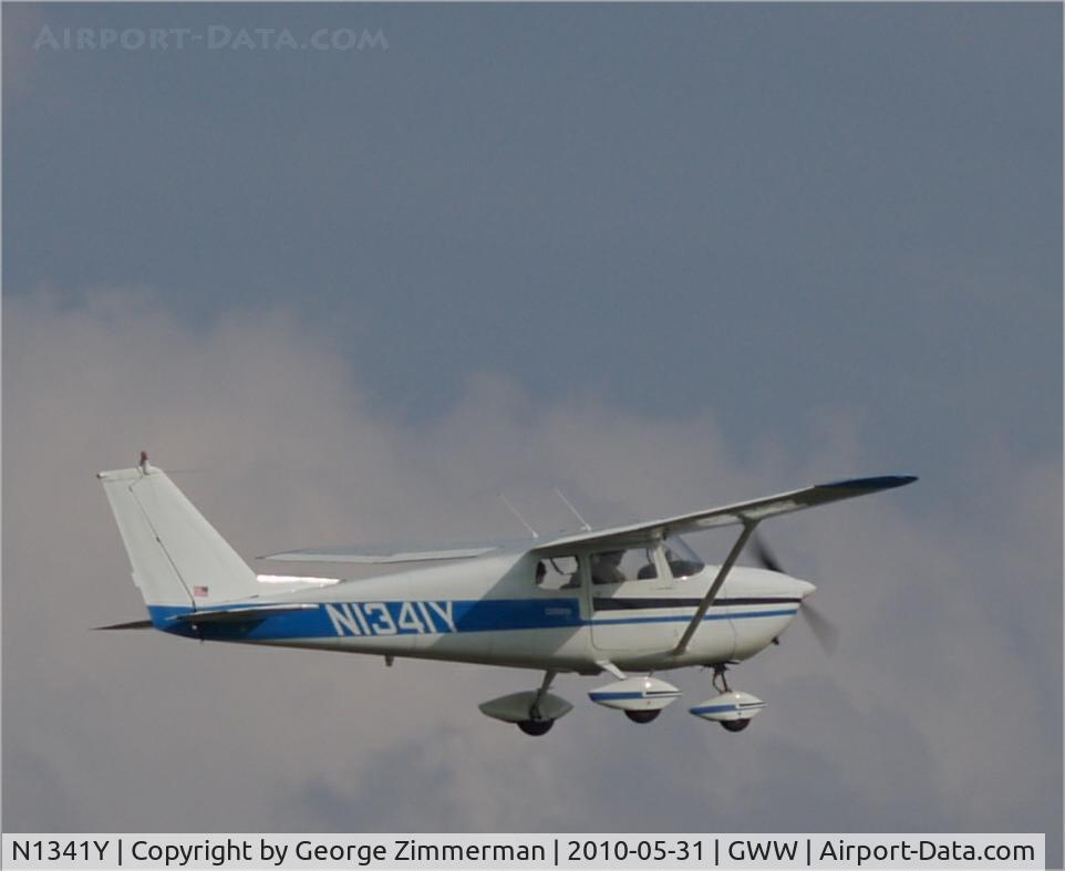 N1341Y, 1962 Cessna 172C C/N 17249041, Departure after refueling