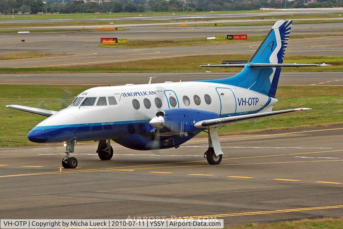 VH-OTP, 1992 British Aerospace BAe-3201 Jetstream 32 C/N 974, At Sydney