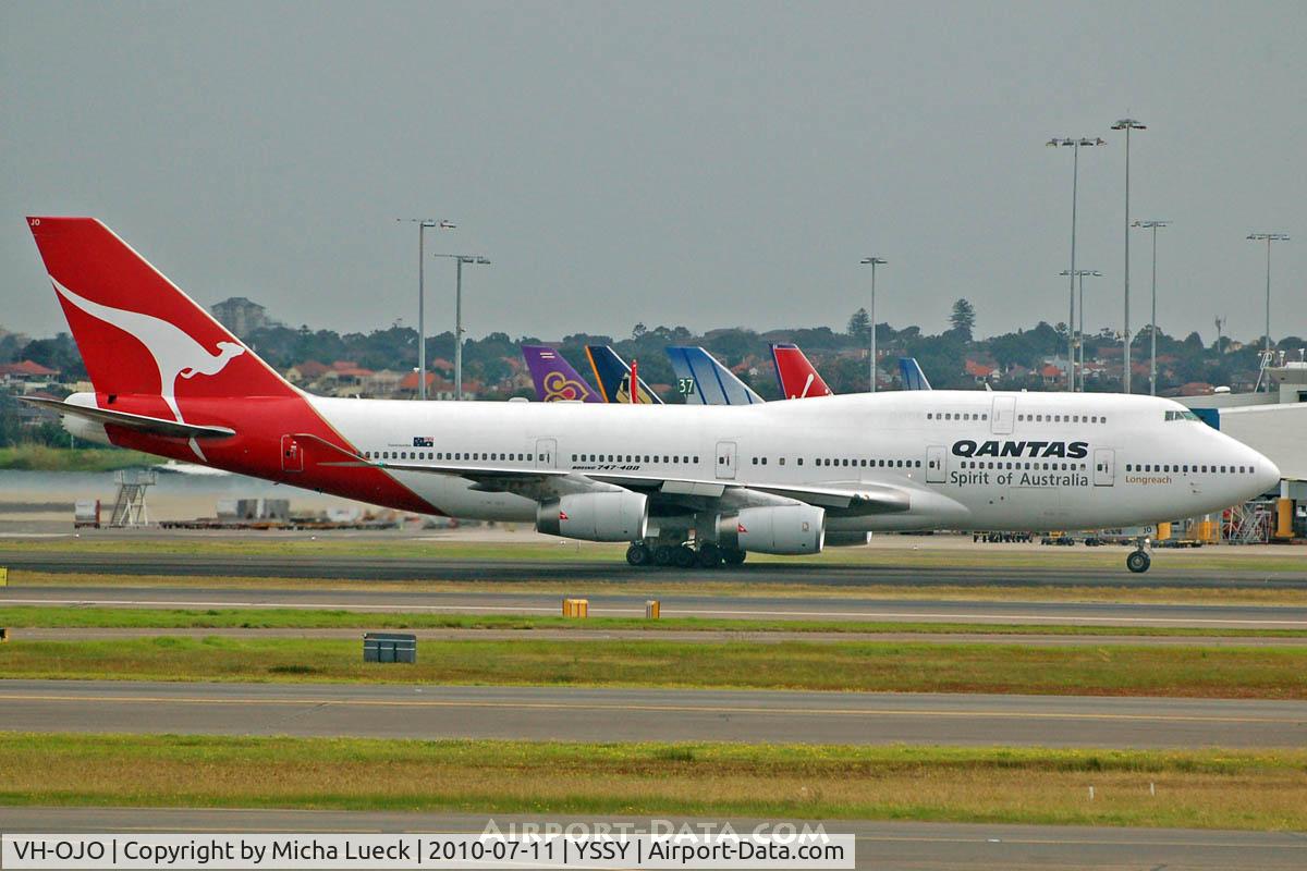 VH-OJO, 1992 Boeing 747-438 C/N 25544, At Sydney