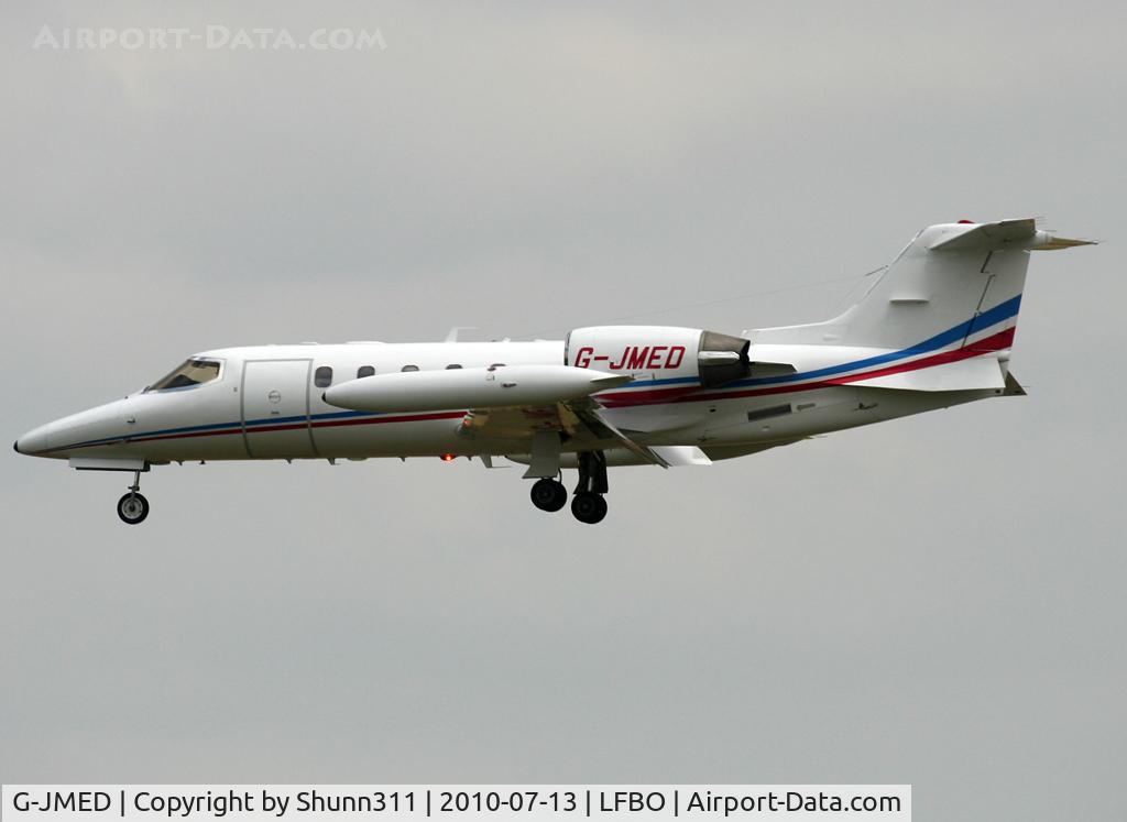 G-JMED, 1992 Learjet 35A C/N 35A-671, Landing rwy 32R