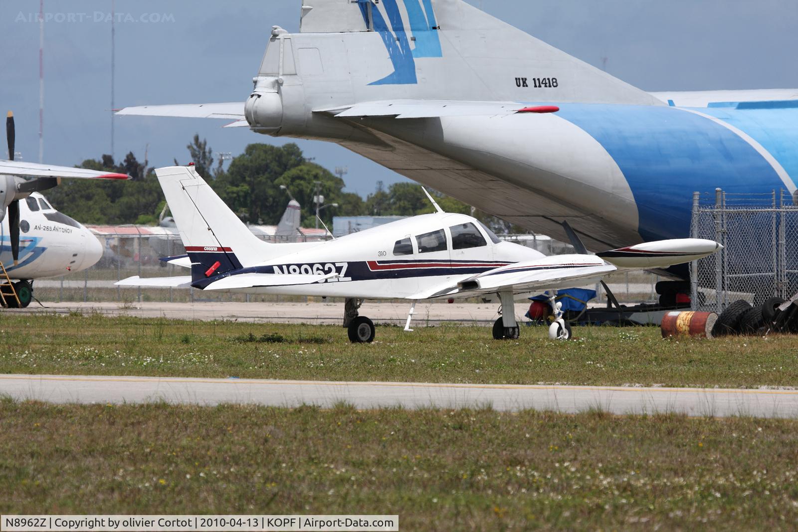 N8962Z, 1962 Cessna 310G C/N 310G-0062, Opa Locka Airport